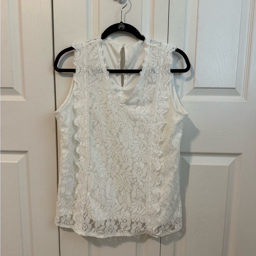 Women’s sleeveless top